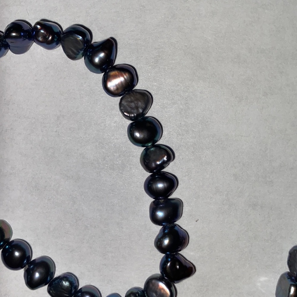 Three Iridescent bracelets - Picture 2 of 2